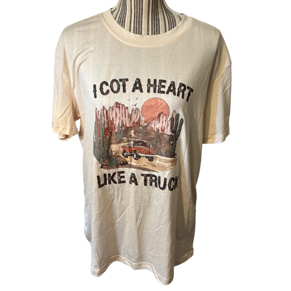 NEW Graphic Tee XL Cream Desert Scene Heart Like a Truck Country Western Lightwt